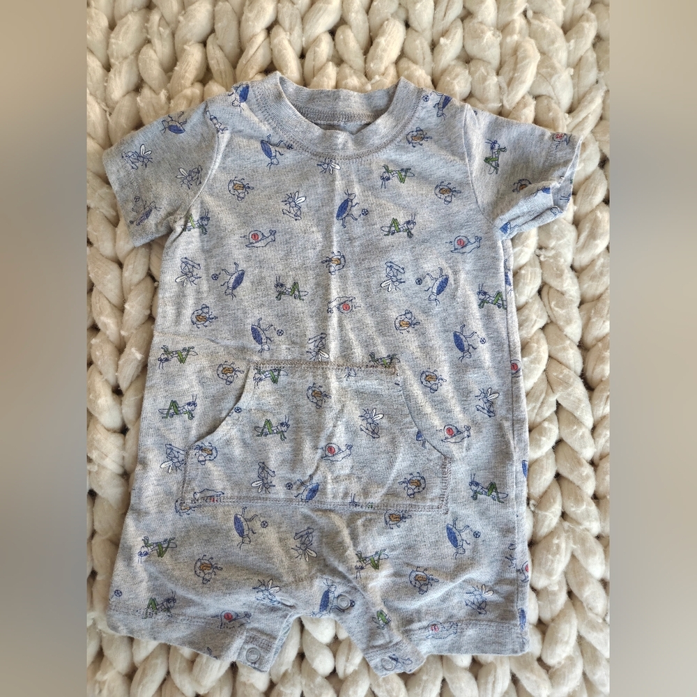 2 Carters Rompers - Picture 2 of 10